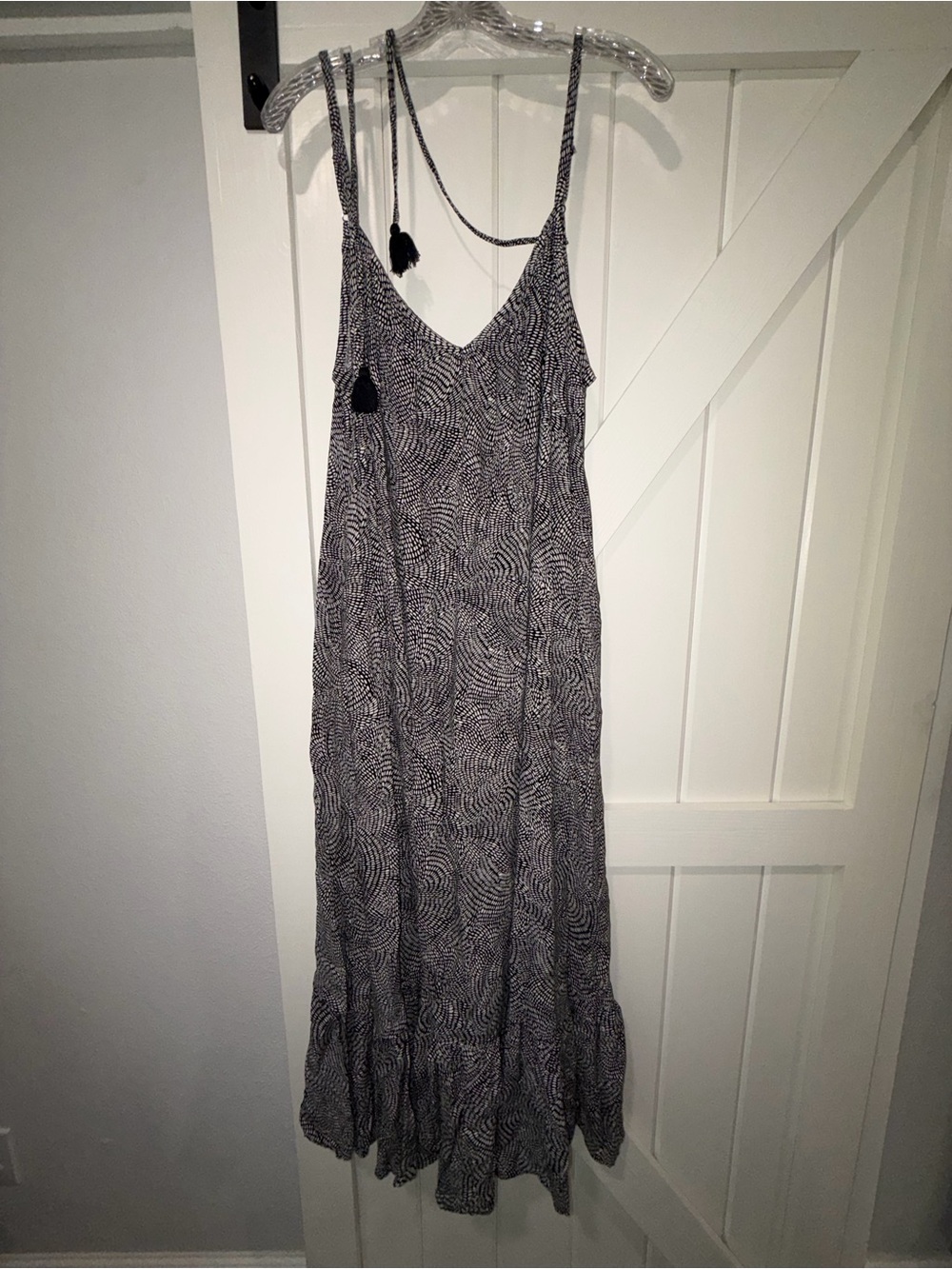 Ava & Viv Black and White Printed Maxi Dress with Tassel Tie in Back